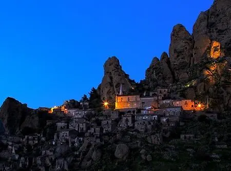 Rurali * Pentedattilo